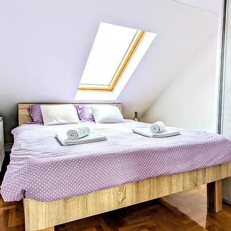 Spacious & Attractive 600M-7Minuta Hoda Od Centra, Mogucnost Za Parking-Apartmani-Nsmilos Novi Sad Exterior foto