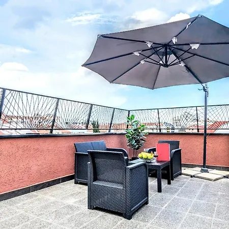Spacious & Attractive 600M-7Minuta Hoda Od Centra, Mogucnost Za Parking-Apartmani-Nsmilos Novi Sad Exterior foto